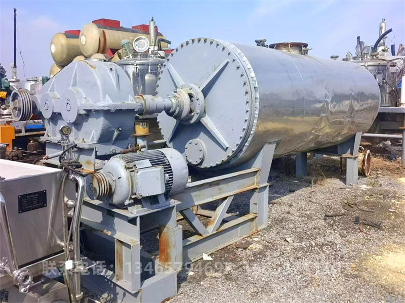 不銹鋼耙式干燥機.jpg 不銹鋼耙式干燥機.jpg