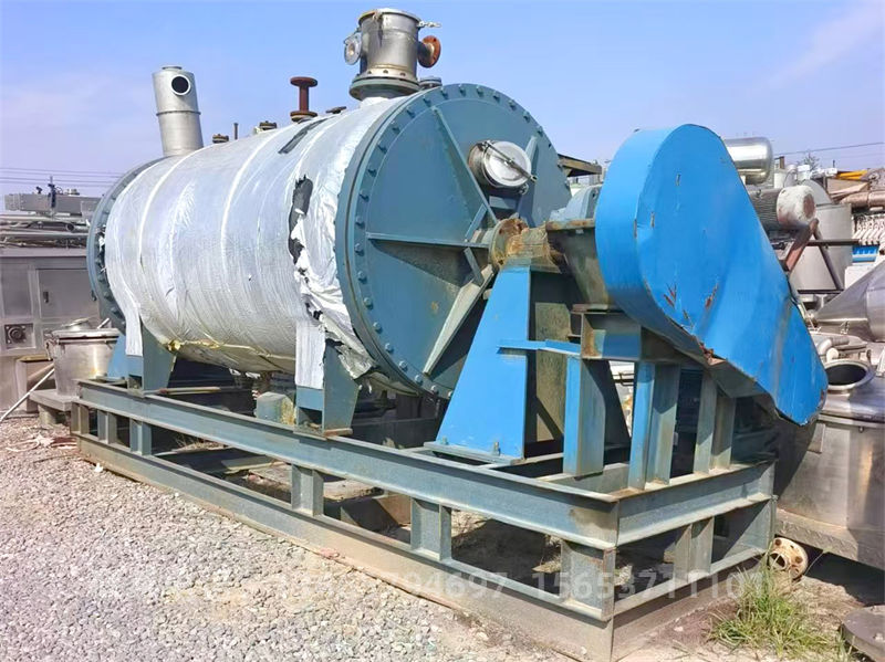 不銹鋼耙式干燥機..jpg 不銹鋼耙式干燥機..jpg